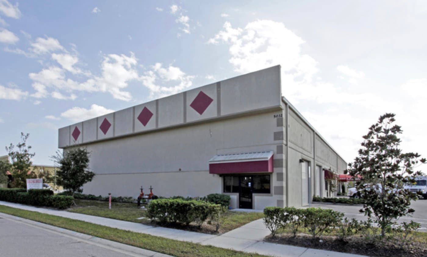 5032 Forsyth Commerce Rd. before renovation
